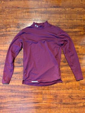 Under Armour Burgundy ColdGear Fitted Long Sleeve Top | Size Small
